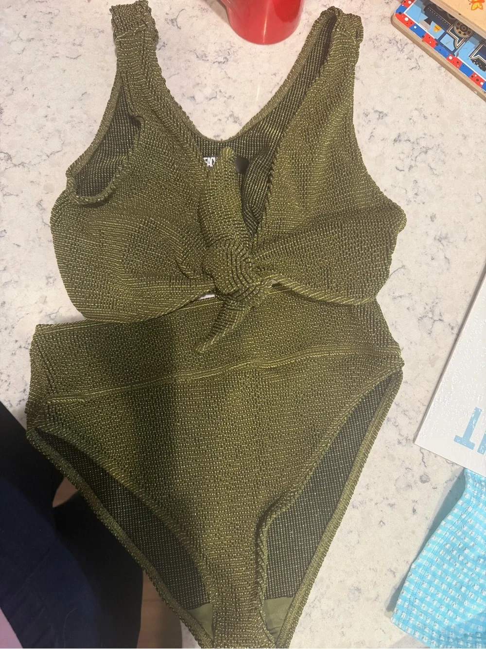 Beach Riot Ritzy Bikini - Picture 3 of 5